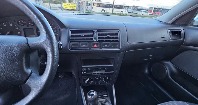 Volkswagen Golf cena 9900 przebieg: 140000, rok produkcji 2002 z Opole małe 436